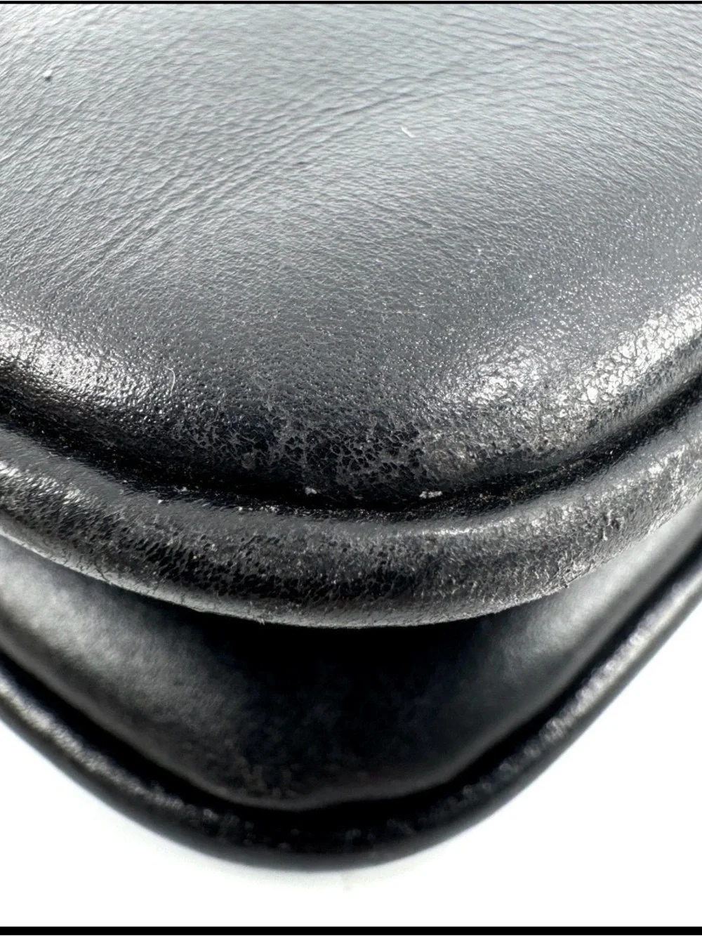 Gucci Black Leather Shoulder Bag with Gold Horsebit - Picture 2 of 16